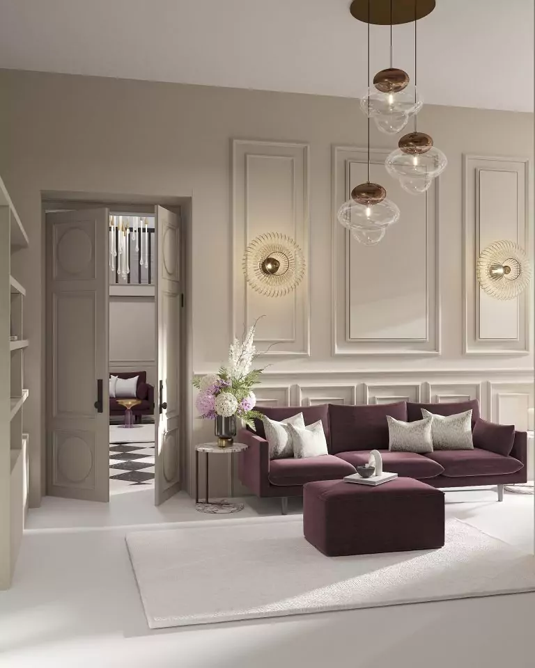 Salon canapé couleur aubergine et moulures